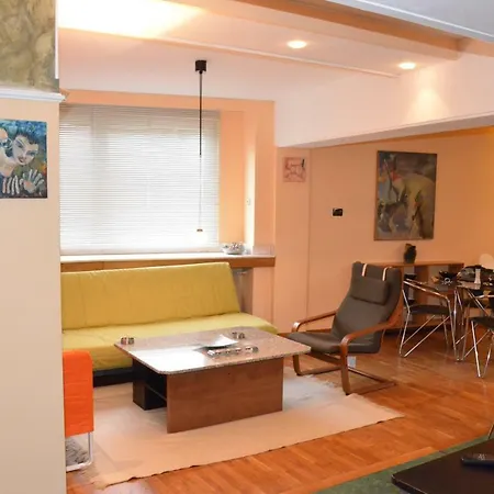 Ralica's Place 2 Apartment *
